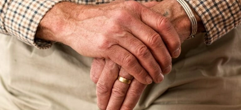Τα… αφτιά μπορεί να δείχνουν αν κάποιος πάσχει από Πάρκινσον