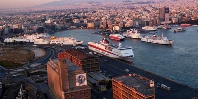 Τελωνείο Πειραιά: Τεράστια απάτη με παραποιημένα τιμολόγια – Κατάσχεση 4,5 εκατ. ευρώ
