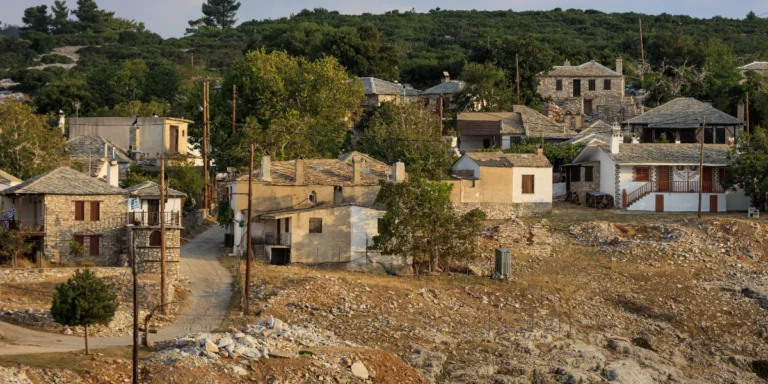 Έβρος: Ξεκίνησαν οι αιτήσεις για το πρόγραμμα μετεγκατάστασης οικογενειών αξίας 10 εκατ.