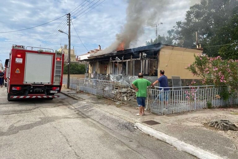 Καβάλα: Κάηκε ολοσχερώς μονοκατοικία στη Νέα Καρβάλη
