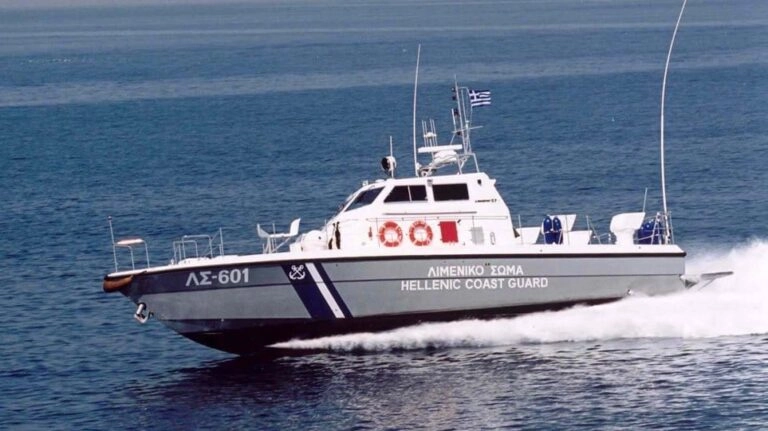 Βόλος: Ι.Χ έπεσε στη θάλασσα