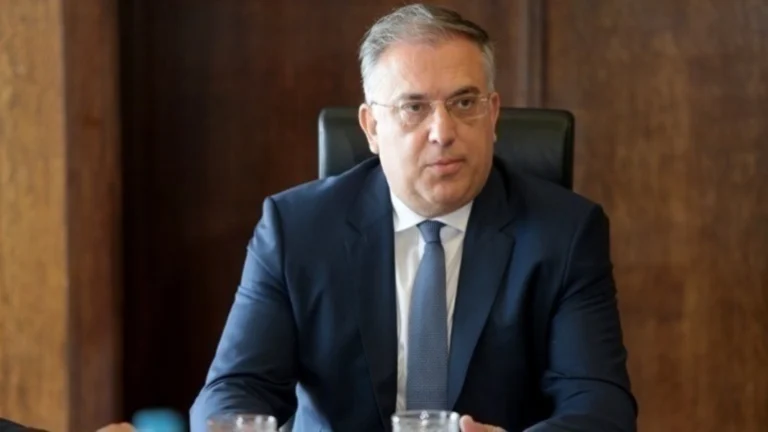 Θεοδωρικάκος: Μόνιμη η απαγόρευση προσφορών στα σούπερ μάρκετ αν έχουν γίνει ανατιμήσεις