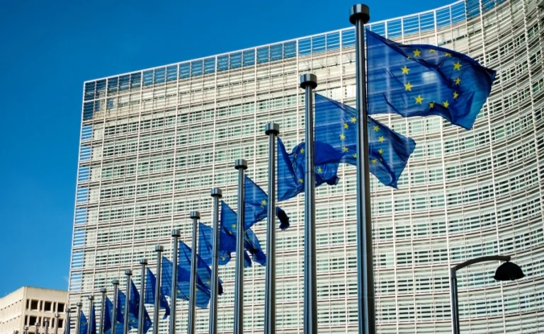 Πρόγραμμα SAFE: Η Κομισιόν ενέκρινε δάνεια ύψους 787,67 εκατομμυρίων ευρώ για την Ελλάδα για τα εξοπλιστικά