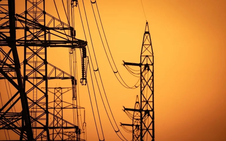 ΔΕΗ: Μειωμένα κατά 15% τα πράσινα τιμολόγια για τον Σεπτέμβριο