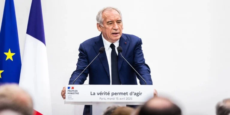 Γαλλία: Έπεσε η κυβέρνηση Μπαϊρού – Δεν έλαβε την ψήφο εμπιστοσύνης