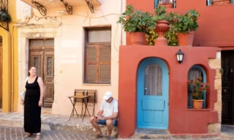 Νέο «μπλόκο» στα Airbnb: Επεκτείνεται το μέτρο