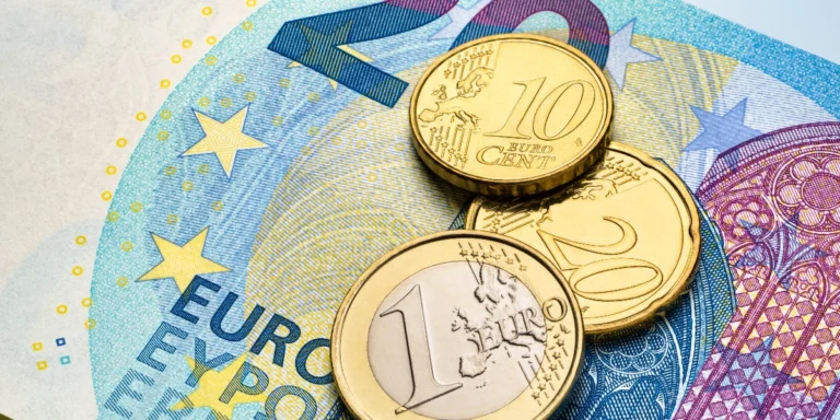 Ο χάρτης πληρωμών από τον ΕΦΚΑ και τη ΔΥΠΑ από τις 6 έως τις 10 Οκτωβρίου