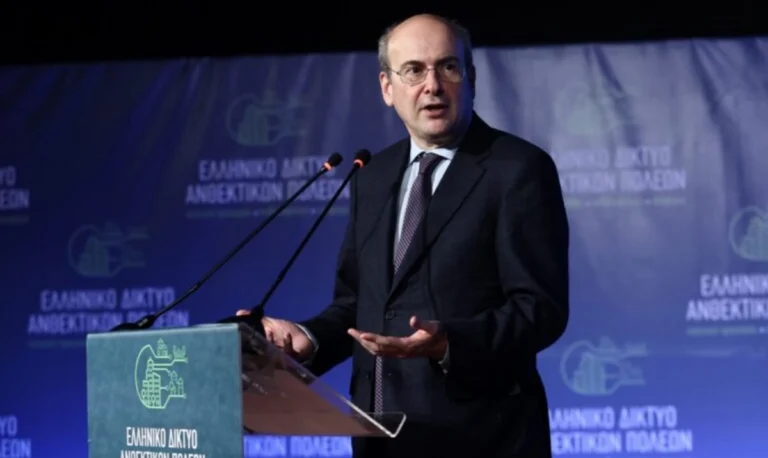Χατζηδάκης: Κάνουμε ότι μπορούμε να τρέξουν πιο γρήγορα οι επιδοτήσεις και οι αποζημιώσεις των αγροτών