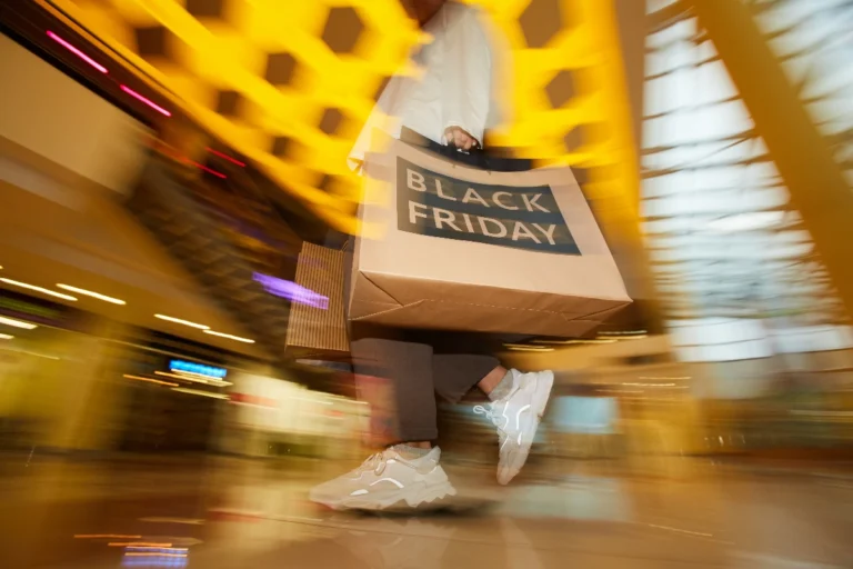 Black Friday: Πότε έρχεται η μέρα των εκπτώσεων φέτος