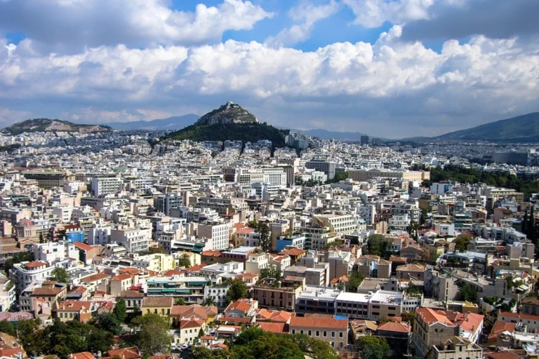 Εξοικονομώ 2025: Σχεδόν διπλασιάστηκε το ποσό του προγράμματος για να καλύψει τις αιτήσεις