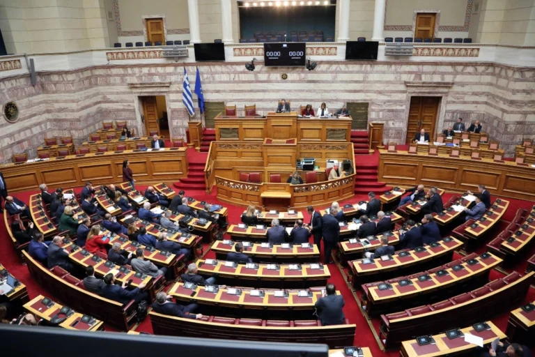 Προϋπολογισμός 2026: Κατατέθηκε στη Βουλή – Ψηφίζεται στις 17 Δεκεμβρίου