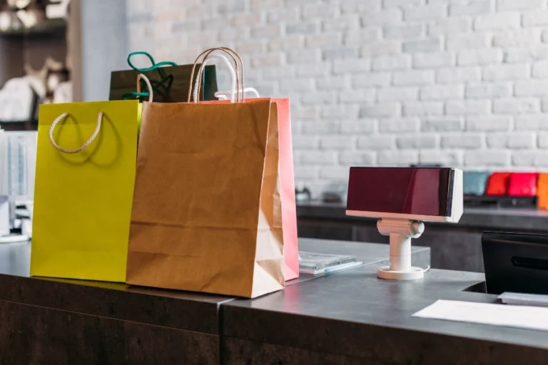 Black Friday 2025: Πότε πέφτει φέτος η «Μαύρη Παρασκευή»