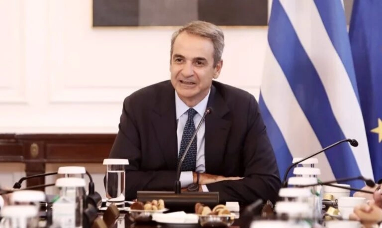 Μητσοτάκης: Από αύριο η μόνιμη ενίσχυση των 250 ευρώ στους συνταξιούχους, νωρίτερα του προγραμματισμένου – Τι είπε για την οπλοκατοχή στην Κρήτη