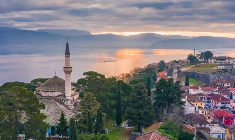 Τα Γιάννενα είναι η πόλη των 15 λεπτών και η πιο ευτυχισμένη της Ελλάδας