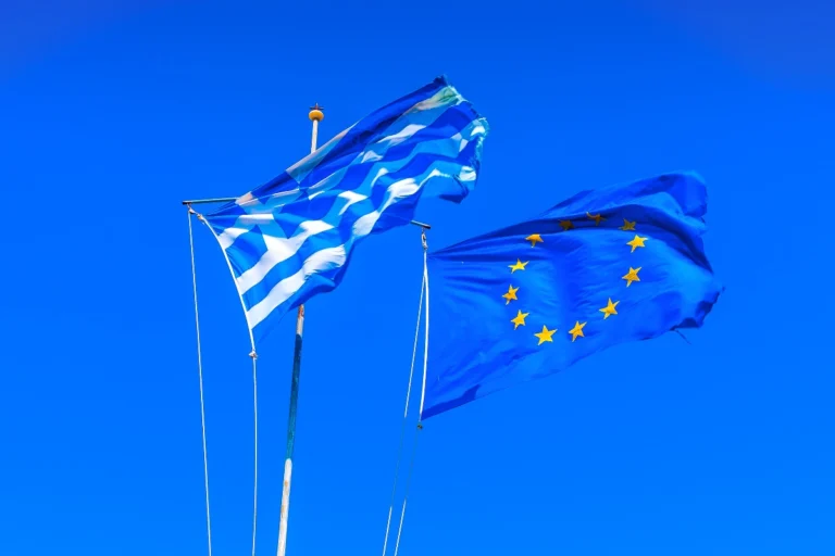 Ελληνική οικονομία: Μηνύματα επιβράβευσης της ανοδικής πορείας από Λονδίνο και Βρυξέλλες