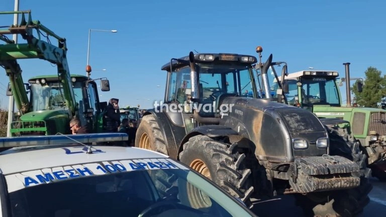 Έκτακτο – Θεσσαλονίκη: Αγρότες έκλεισαν την έξοδο για το αεροδρόμιο Μακεδονία στη Μουδανιών