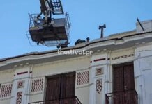 Θεσσαλονίκη: Στο νοσοκομείο ο άνδρας που τραυματίστηκε σε ταράτσα στο κέντρο – Μεγάλη επιχείρηση για τον απεγκλωβισμό του