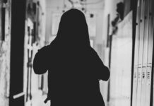 14χρονος εκβίαζε για εβδομάδες 12χρονο, του πήρε 8.200 ευρώ απειλώντας ότι θα τον χτυπήσει