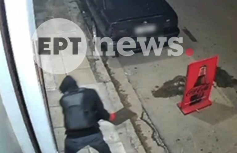 Εισέβαλε με καπάκι φρεατίου σε καφετέρια στα Σεπόλια – Καταγράφηκε από κάμερα ασφαλείας