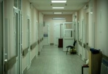 Στο νοσοκομείο δύο νεαροί από αλκοόλ που ήπιαν σε κλαμπ στο Μπουρνάζι