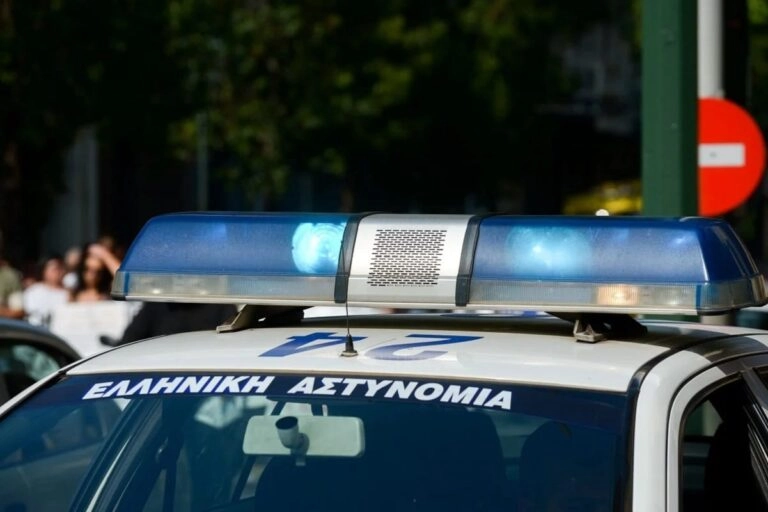 Άνδρας απείλησε τη σύντροφό του με όπλο μετά από καβγά