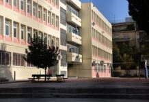 “Πήγε να τη βιάσει ένας Άραβας και από τότε κουβάλαγε μαχαίρι”, λέει ο πατέρας της 16χρονης που επιτέθηκε σε μαθήτρια