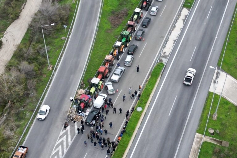 Fake news ότι η ΕΛΑΣ δίνει καρόδρομους ως επίσημες παρακαμπτήριες, δεν θα βάζαμε τους οδηγούς σε κίνδυνο