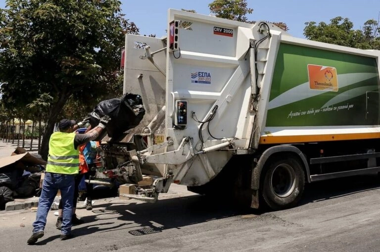 Τραυμάτισαν με πέτρα υπάλληλο απορριμματοφόρου στις Αχαρνές