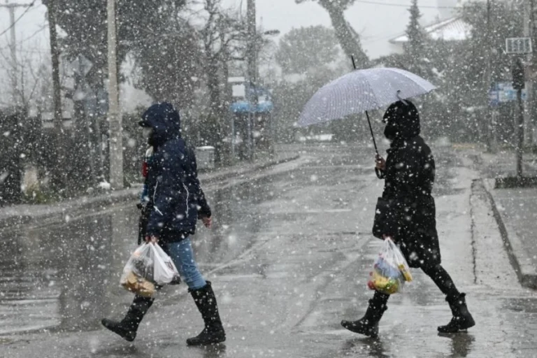 Δήμος Αθηναίων: Έκτακτα μέτρα για την προστασία των ευάλωτων πολιτών από τις χαμηλές θερμοκρασίες που αναμένονται