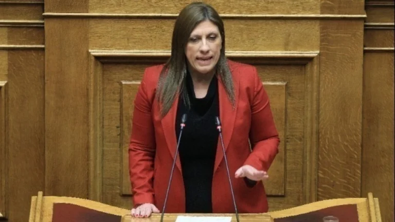 Κωνσταντοπούλου προς Τσιάρα στη Βουλή: «Πάρτε τηλέφωνο τον πρωθυπουργό και πείτε του να έρθει στην Ολομέλεια»