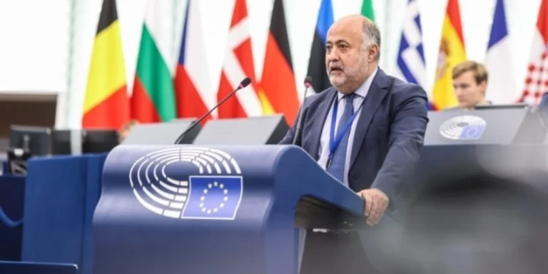 Τσιόδρας προς Κομισιόν: Στοχευμένα μέτρα για βελτίωση της πρόσβασης των μικρομεσαίων επιχειρήσεων
