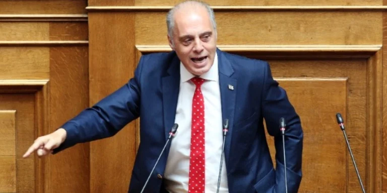 Βελόπουλος: Να παραιτηθεί ο πρωθυπουργός για να σωθεί η Ελλάδα