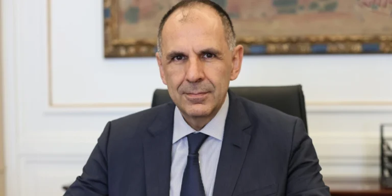 Γεραπετρίτης: Καλούμε το καθεστώς του Ιράν να απέχει από την επιβολή και εκτέλεση ποινών κατά διαδηλωτών