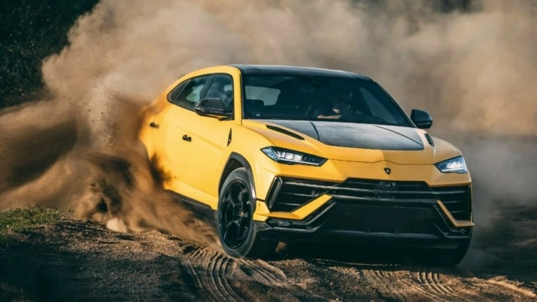 Η Lamborghini Urus εντυπωσιάζει και στις πωλήσεις