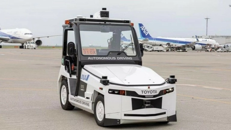 Toyota: Η αυτόνομη οδήγηση φτάνει στα αεροδρόμια