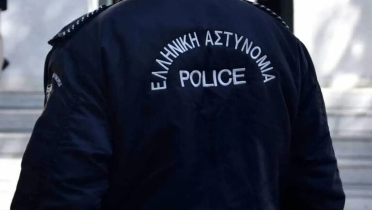 Παρέσυρε αστυνομικό με το αυτοκίνητο επειδή του έκοβε κλήση για παράνομη στάθμευση