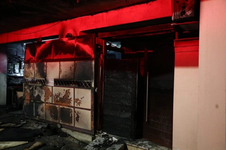 Υπό έλεγχο η πυρκαγιά σε διαμέρισμα στο Ίλιον