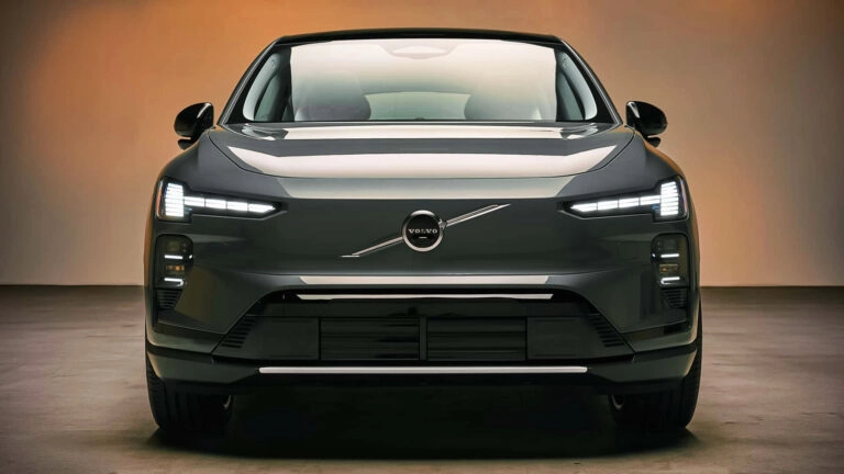 Volvo EX60: To newsauto στην παγκόσμια πρεμιέρα στη Στοκχόλμη