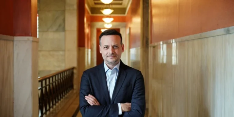Δούκας για ΠΑΣΟΚ: Η στρατηγική μας απέτυχε -Να μην κουκουλώσουμε, αλλά να συζητήσουμε ό,τι μας καθηλώνει
