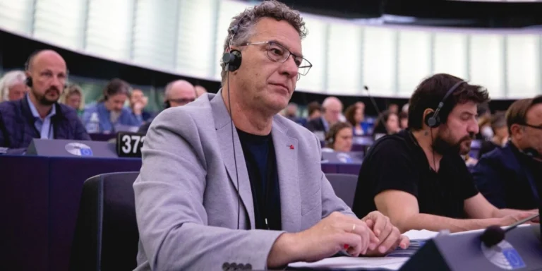Αρβανίτης για Φαραντούρη: Οι άνθρωποι δεν φαίνονται στους έρωτες, αλλά στα διαζύγια