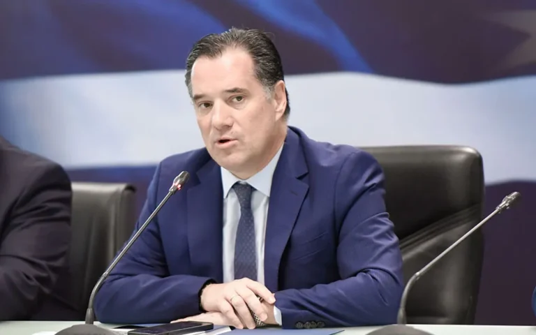 Γεωργιάδη: Η ανάρτησή του για βίντεο Αμερικανού που συγκρίνει το ΕΣΥ με τις ΗΠΑ