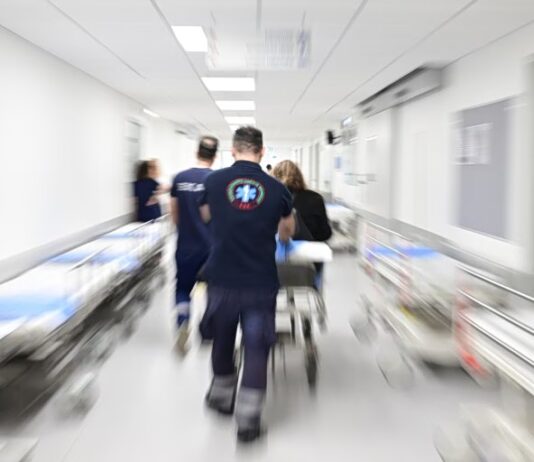Όπου φύγει, φύγει από το ΕΣΥ για γιατρούς και υγειονομικούς