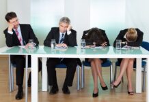 Rustout vs. burnout: Πάθατε εργασιακή πλήξη ή εξουθένωση;