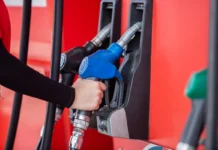 Shell: Κέρδη 10,8 δισ. δολαρίων από τη διύλιση πετρελαίου
