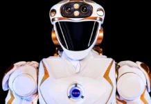 NASA: Ανθρωποειδή ρομπότ ετοιμάζονται για αποστολές στη Σελήνη