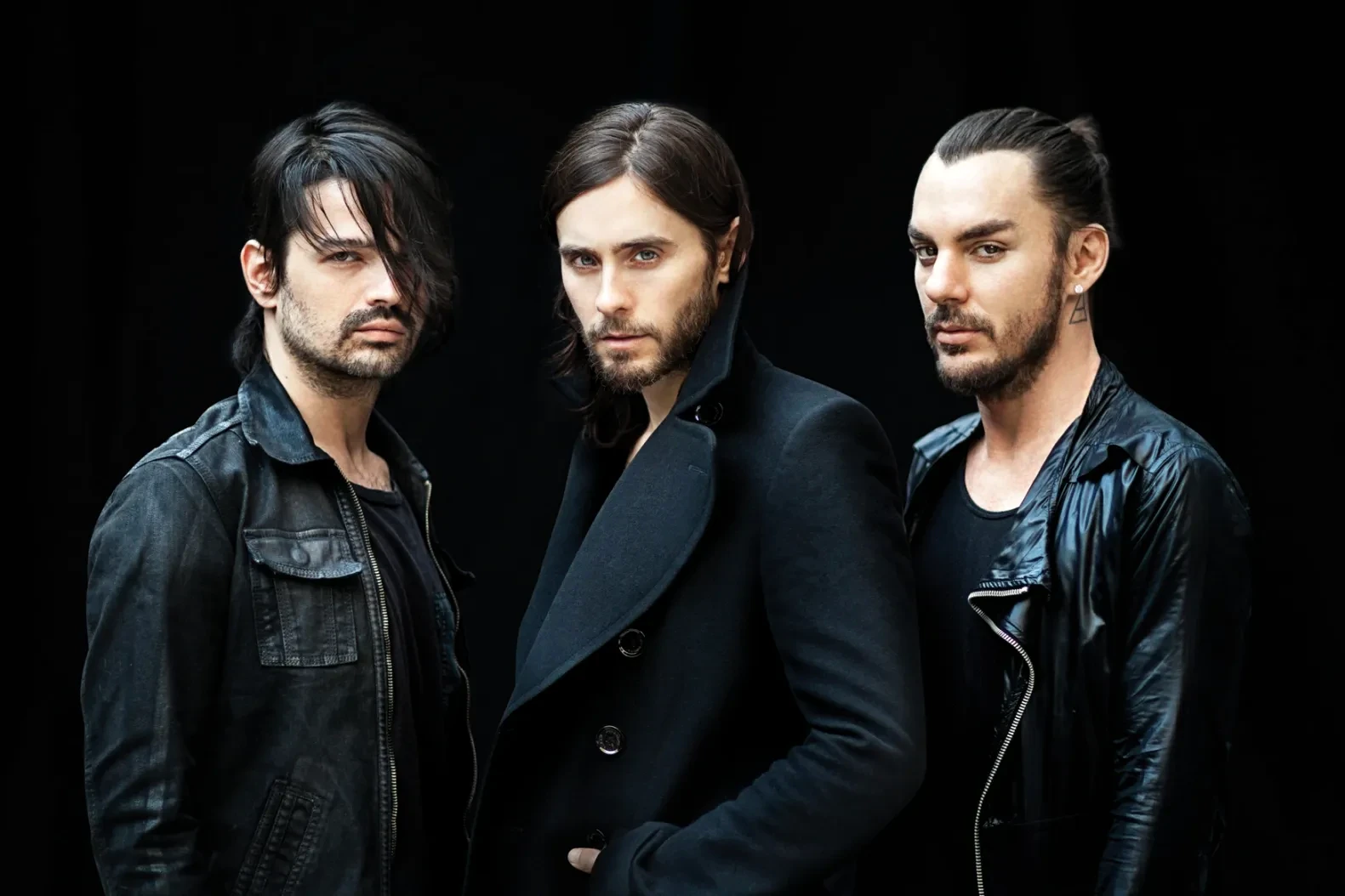 oi-thirty-seconds-to-mars-epistrefoun-stin-ellada-sto-oaka-o-tzarent-leto-gia-mia-ekriktiki-synavlia.webp