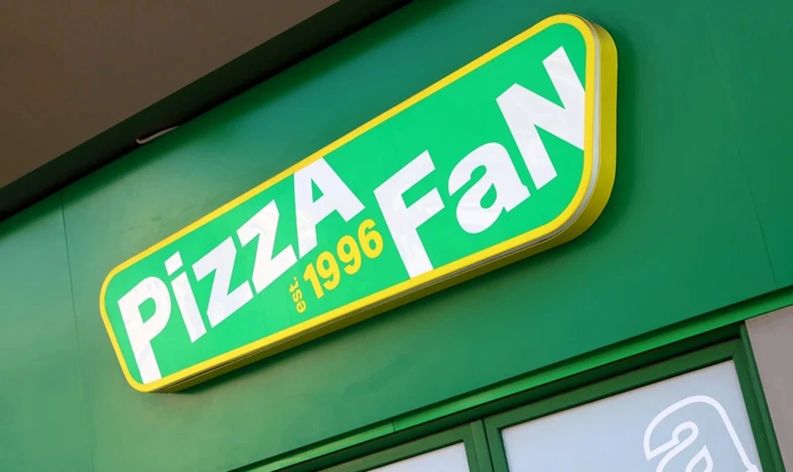 se-anammena-karvouna-2-500-ergazomenoi-tis-pizza-fan-oi-paraskiniakes-syzitiseis-gia-exagora-apo-gno.webp