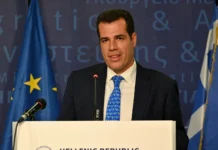 Συνάντηση του Δημάρχου Πειραιά Γιάννη Μώραλη με τον Υπουργό Μετανάστευσης και Ασύλου Θάνο Πλεύρη